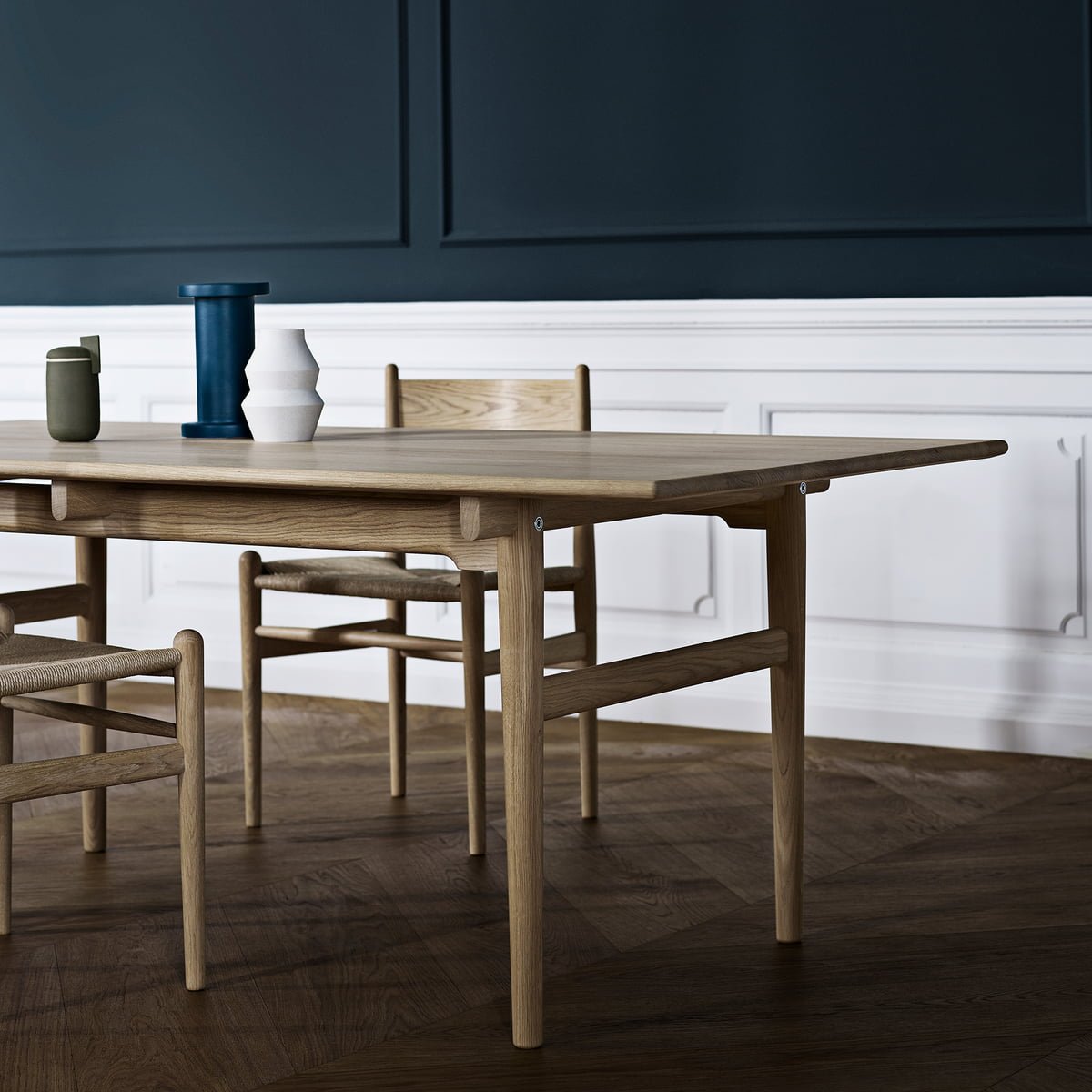 Chaise de salle à manger (style minimaliste)