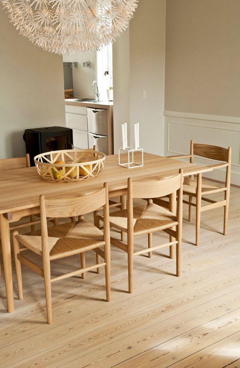 Chaise de salle à manger